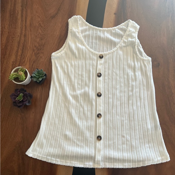 SHEIN Tops - SHEIN XL white/cream button front wide rib tank top